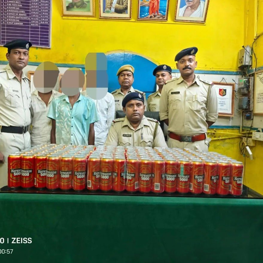 Kharagpur: কয়েকশো ক্যানবিয়ার নিয়ে ট্রেনে তিন যুবক, গারদে ঢোকালো জিআরপি