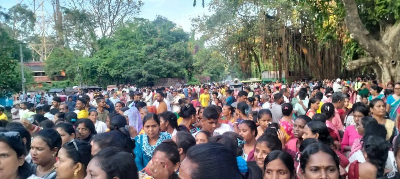Kharagpur: DRM এর অপসারণ চাই! খড়্গপুরে এবার অফিস ঘেরাও